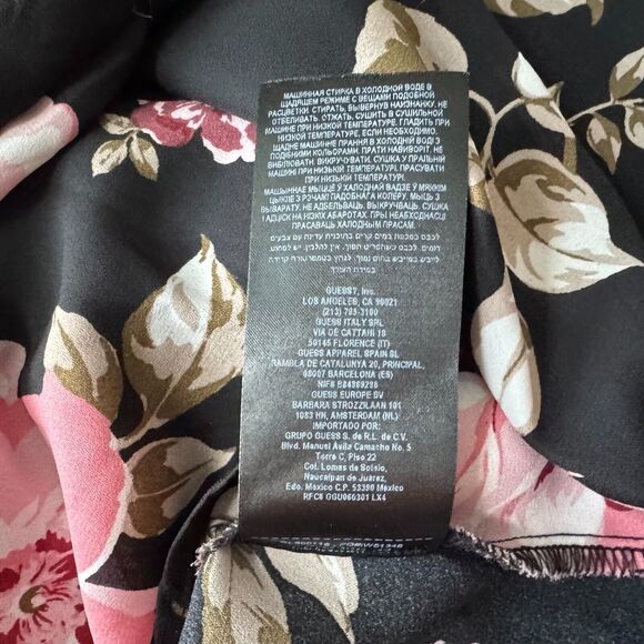 Guess Women Top Sz M Black Red Floral Print VNeck Front Waist Tie Cuffed Sleeves - Picture 9 of 9